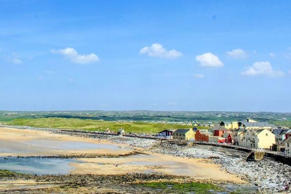 Lahinch Seafront, Co Clare. (Ireland's Content Pool) Lahinch Seafront, Co Clare. (Ireland's Content Pool)
